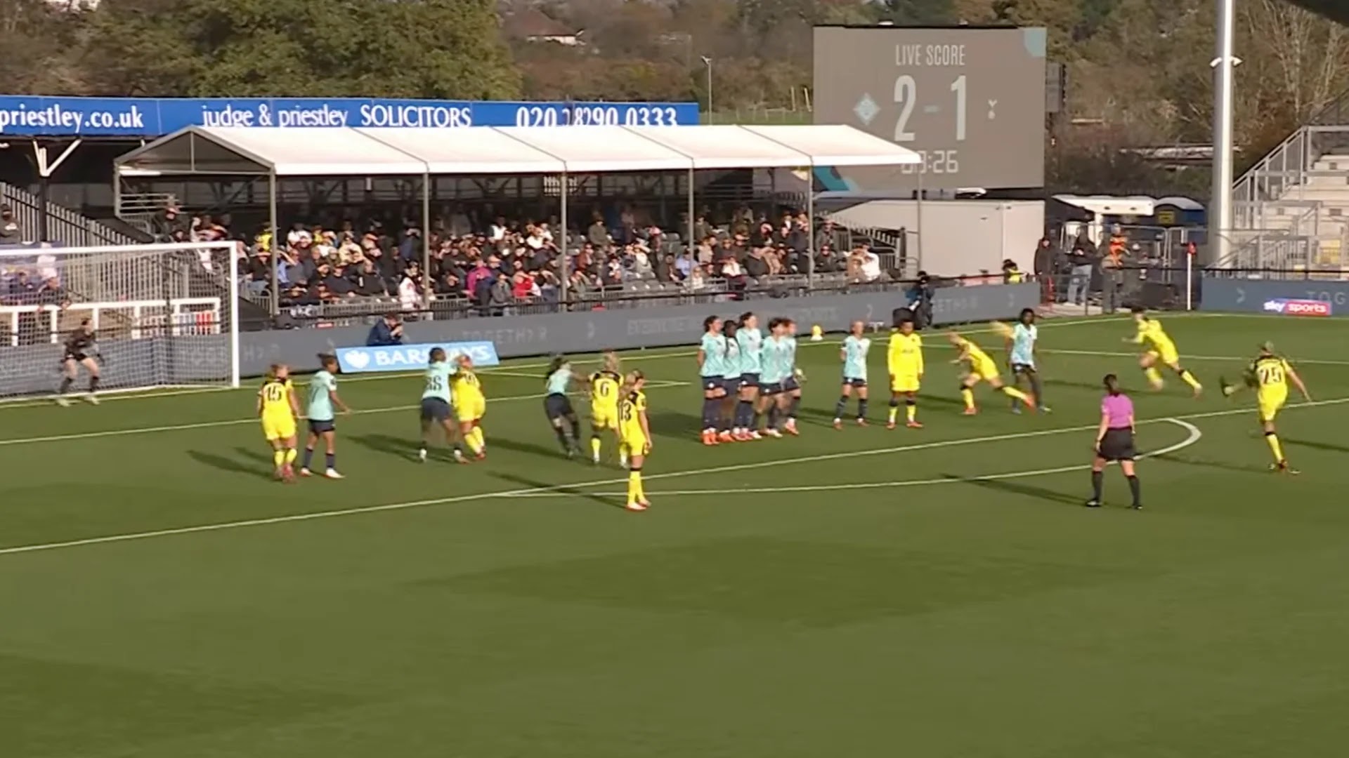 Eveliina Summanen takes freekick against London City Lionesses